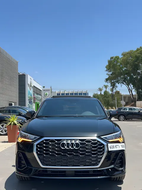 Audi Q3 Sportback — Riani Rental Car