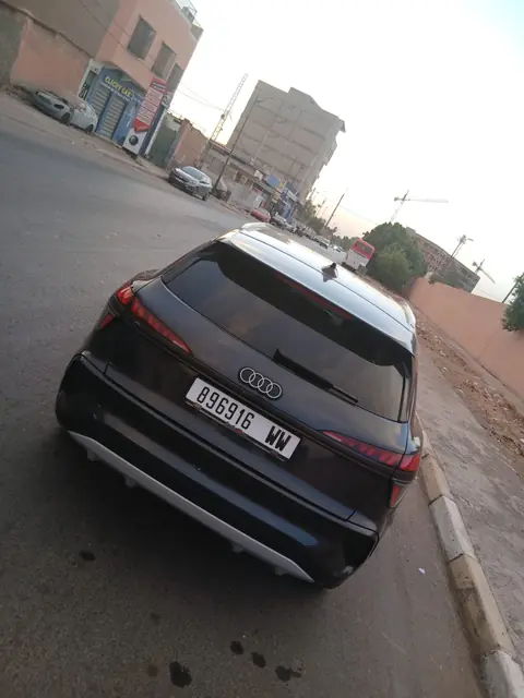 Audi Q5 — Riani Rental Car