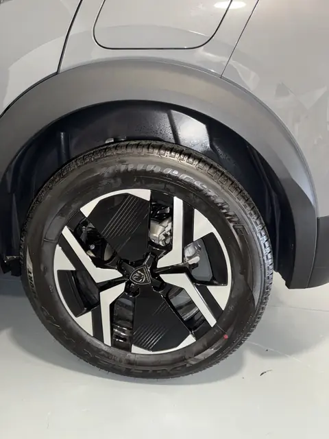 Peugeot 2008 — Riani Rental Car