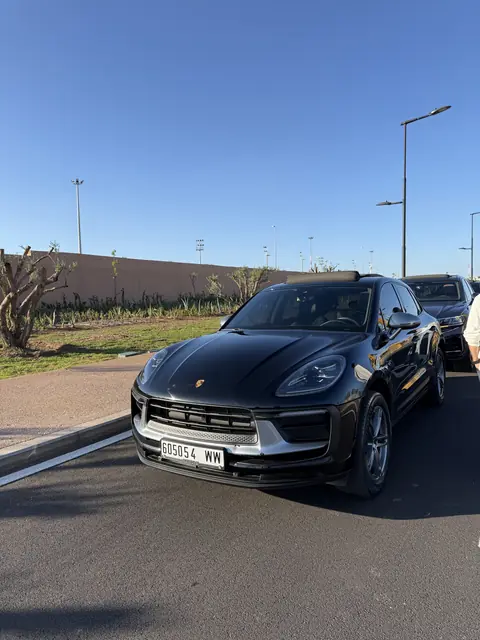 Porsche Macan — Riani Rental Car