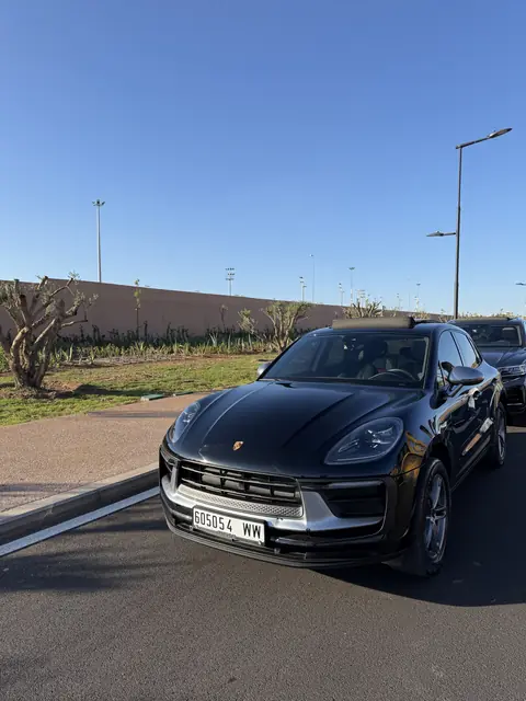 Porsche Macan — Riani Rental Car