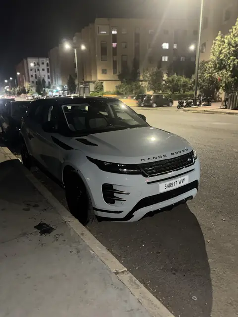 Range Rover Evoque — Riani Rental Car