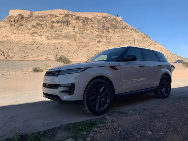 Range Rover Sport — Riani Rental Car