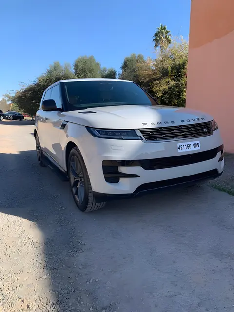 Range Rover Sport — Riani Rental Car