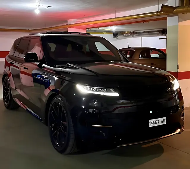 Range Rover Sport — Riani Rental Car