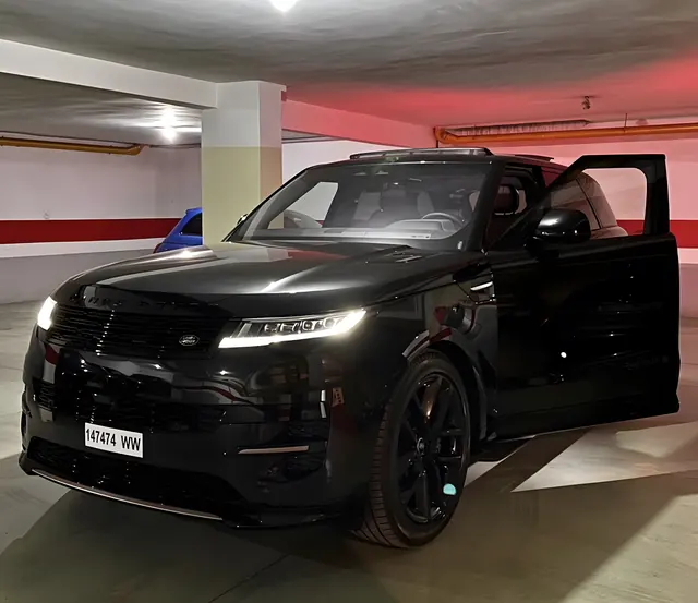 Range Rover Sport — Riani Rental Car