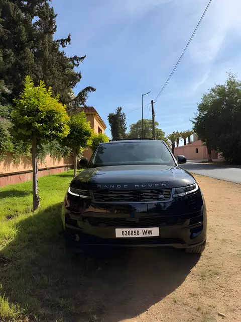 Range Rover Sport — Riani Rental Car