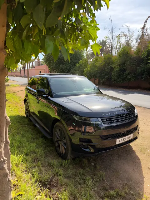 Range Rover Sport — Riani Rental Car