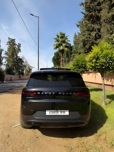 Range Rover Sport — Riani Rental Car