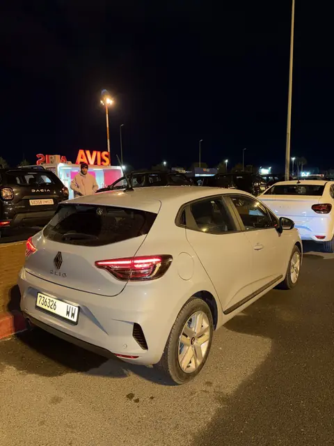 Renault Clio 5 — Riani Rental Car