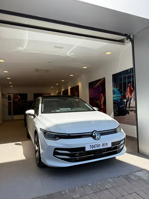 Volkswagen Golf 8 R-Line — Riani Rental Car