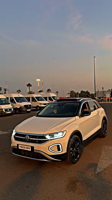 Volkswagen T-Roc — Riani Rental Car